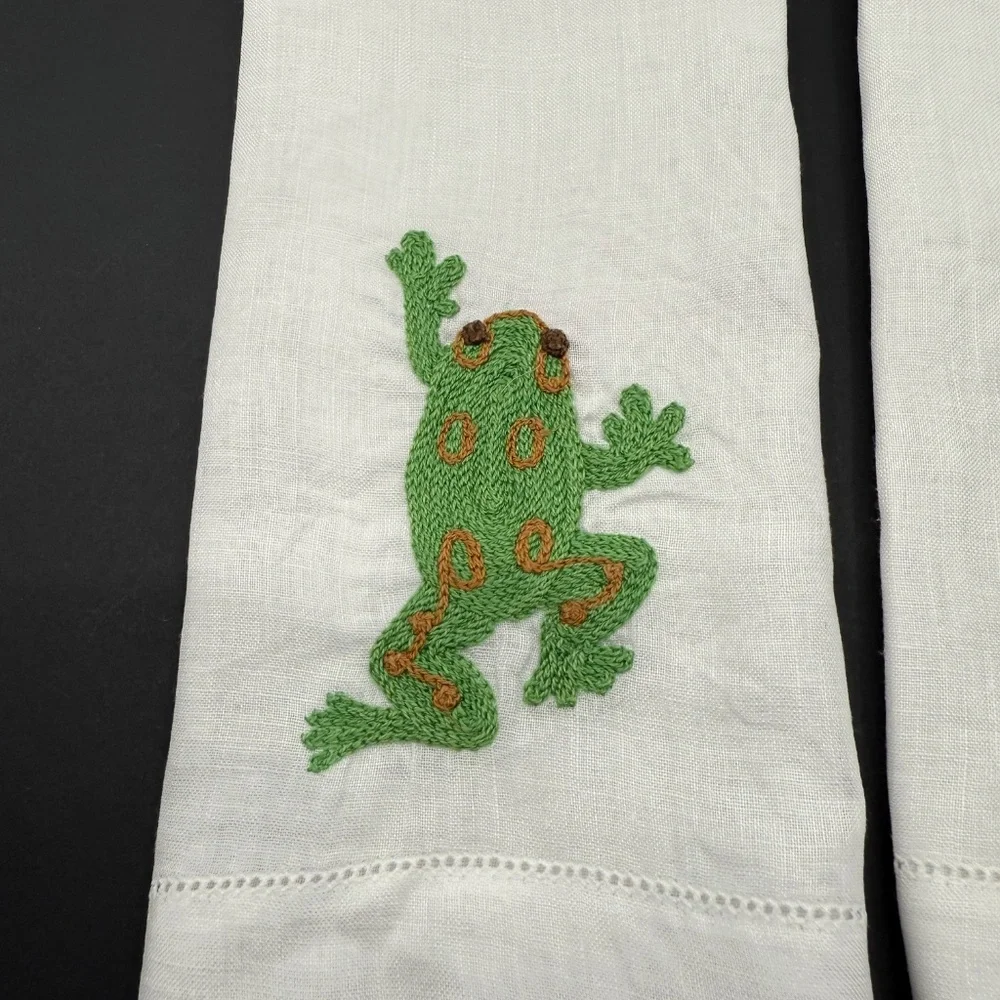 Vintage, 2 Unused White Madeira Linen , Embroidered Frog Finger Tip Guest Towels